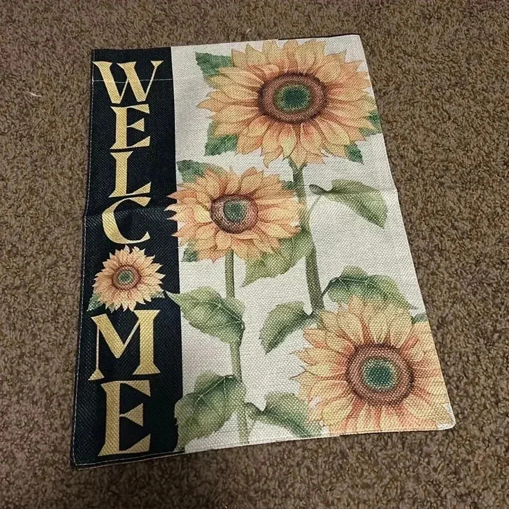 Sunflower garden flag‎